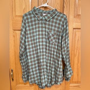 Christopher Banks Women’s Plaid Button Down Shirt